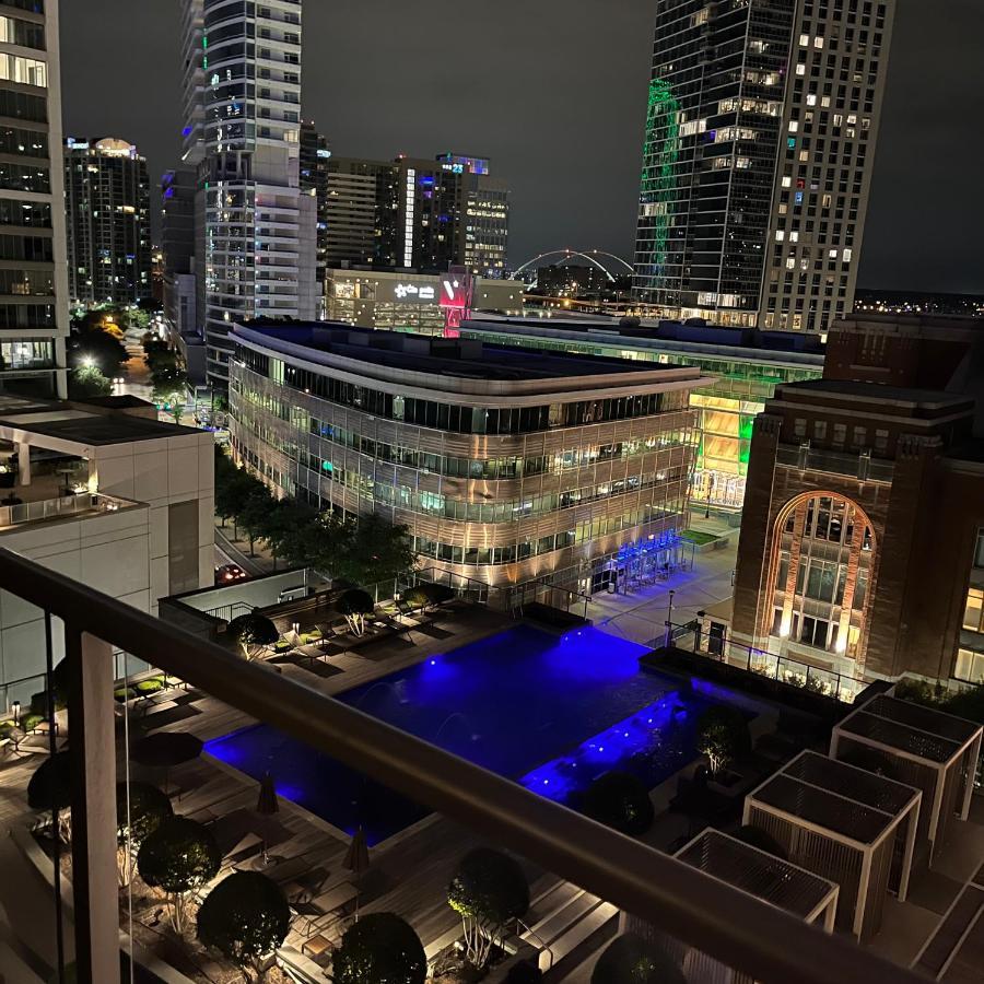 Downtown Dallas Apt With View Walking Distance To Aac With Free Parking Pool Wifi 외부 사진