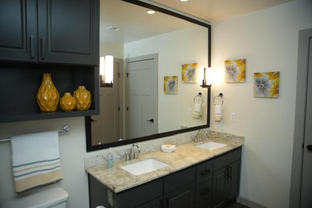 Downtown Dallas Apt With View Walking Distance To Aac With Free Parking Pool Wifi 외부 사진